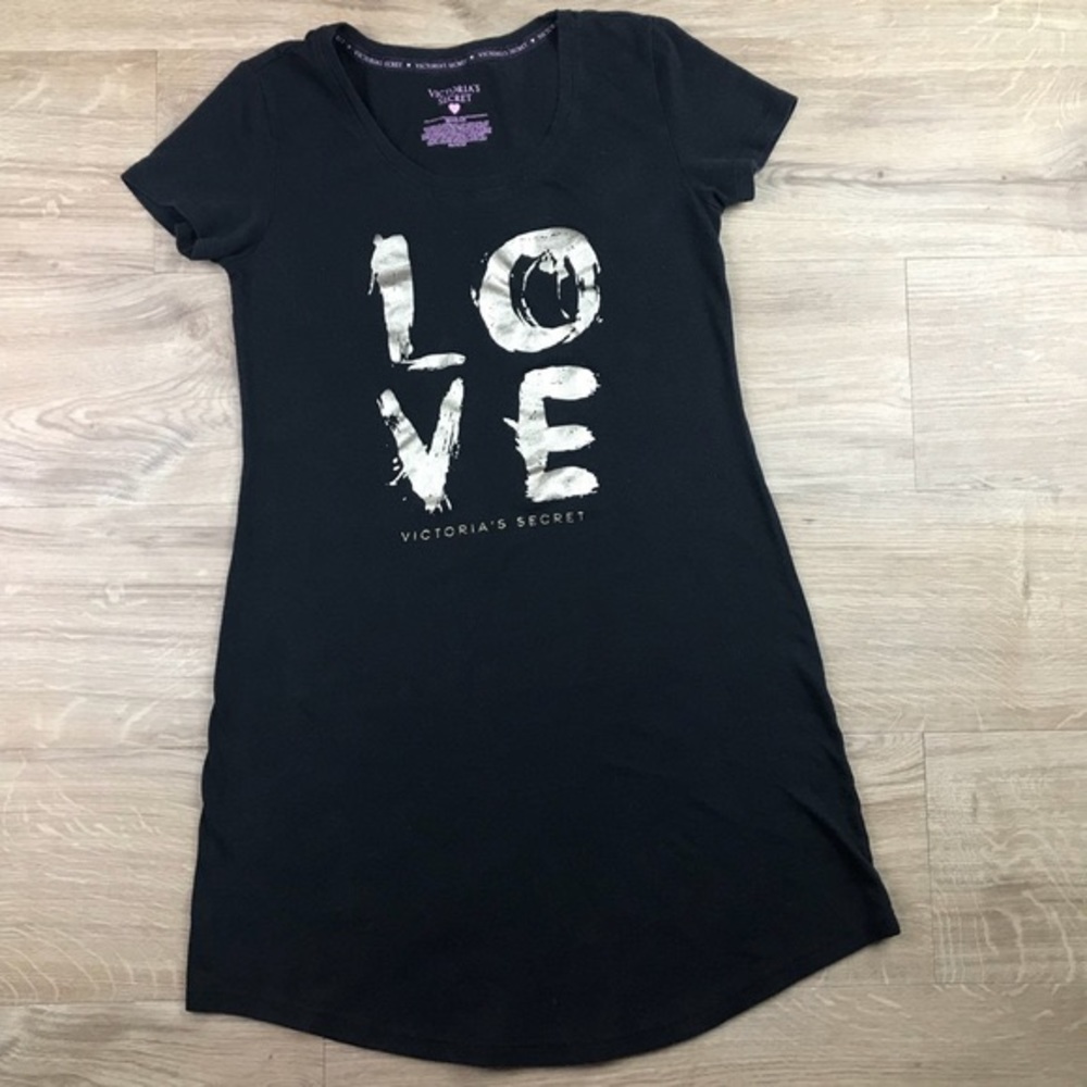 Victoria’s Secret Sleepshirt
